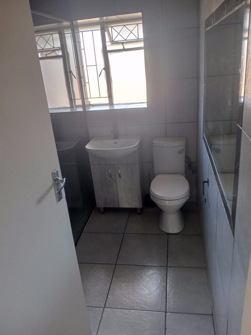6 Bedroom Property for Sale in New Park Northern Cape